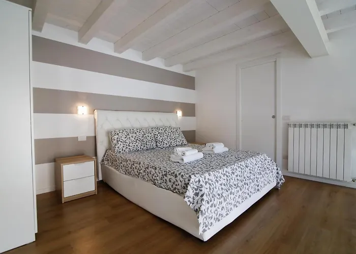 Conte Durini Apartments & Rooms Arcore photo