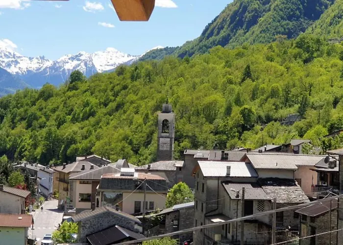 Val Masino La Finestra Sul Fiume-Graziosa Mansarda.Cir 014O74 아파트 사진