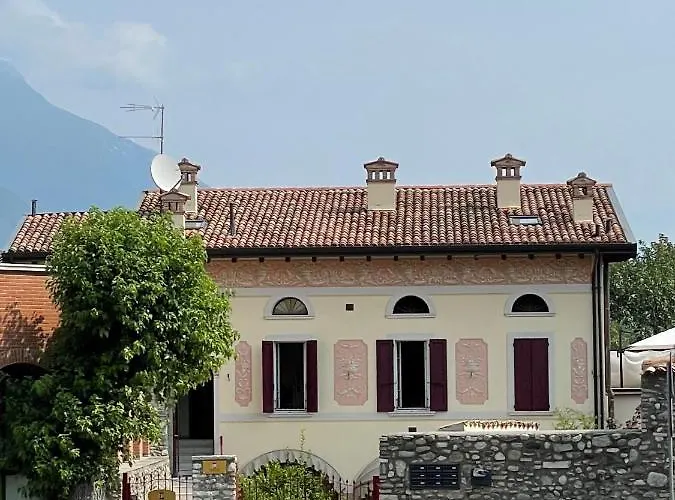 Barchi Resort - Apartments & Suites San Felice del Benaco photo