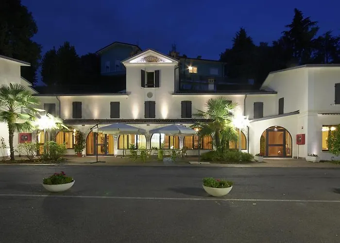 Hotel Ristorante La Grotta Castiglione Delle Stiviere photo