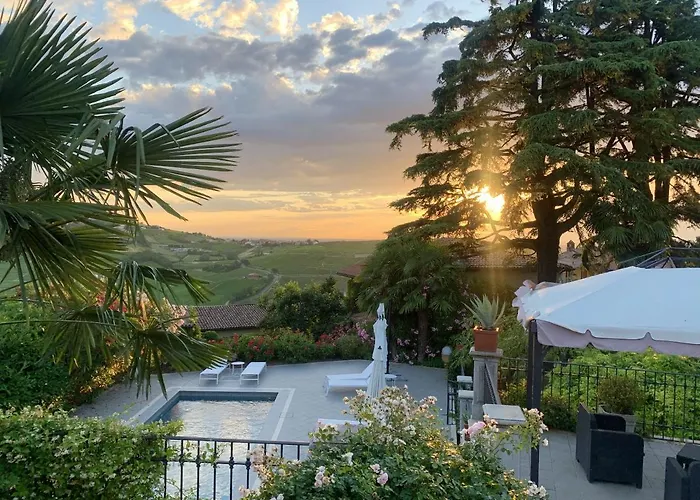 صورة Spacious Villa With Private Pool In Ca' Dei Rovati Castana 