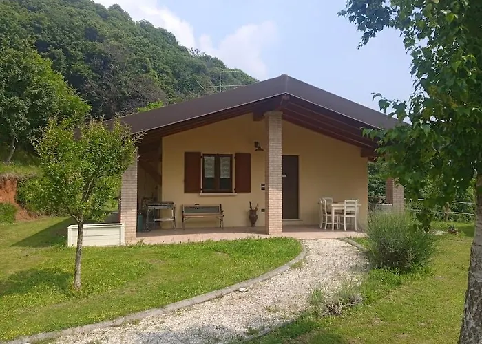 Photo de Villetta in collina Casa Calmàs Brione 