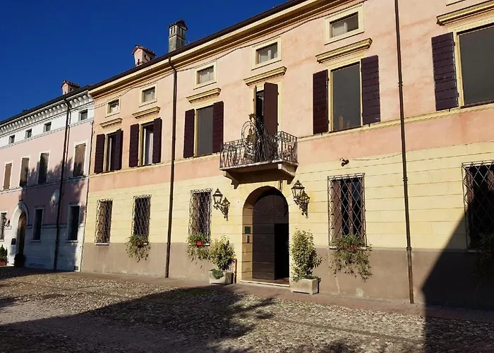 Hotel Il Duca Barbablu Sabbioneta photo