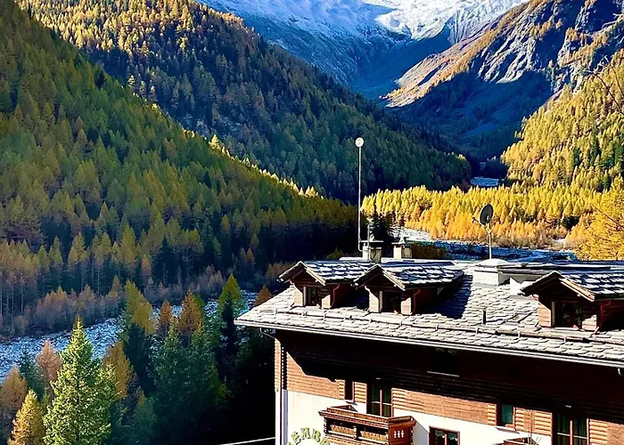 Hotel Gembro Chiesa in Valmalenco photo