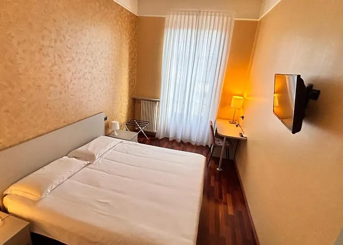 Italia 30 Hotel Gorgonzola photo