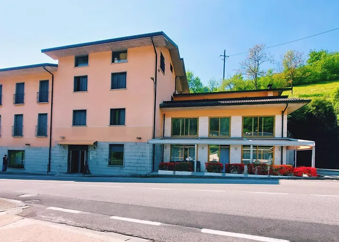 Albergo Ristorante Bigiu Sant'Omobono Terme photo