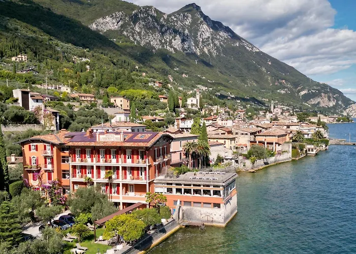 Hotel Gardenia Al Lago Gargnano photo
