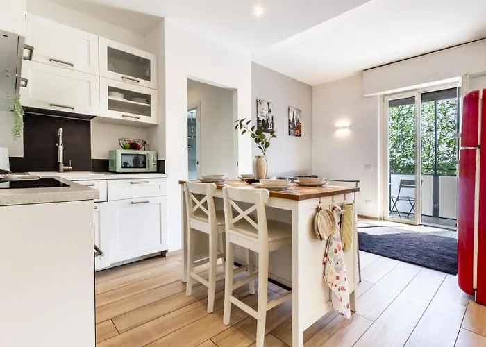 Como A 10 Min - Private Parking - 2 Camere 2 Bagni Cantù foto