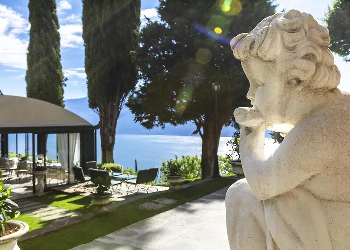 Boutique Hotel Villa Sostaga Gargnano photo