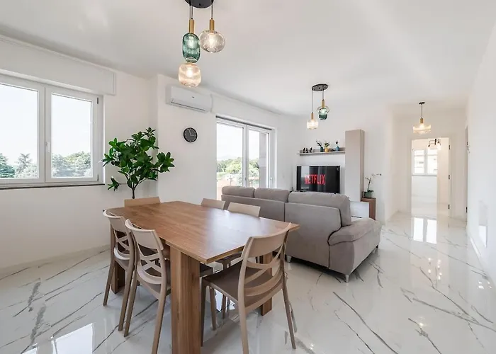 foto di Lavoro o vacanza - Scegli il comfort che meriti Veduggio con Colzano