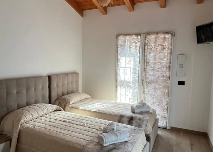 B&B La Villa Rozzano - Humanitas - Forum Assago - Milano Fiori - Ieo Milan Cortina 2026 Olimpics - Milan Design Week 2026 תמונה