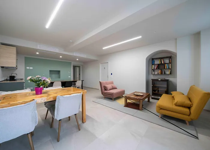 Front Lake Como - 3 Bedrms With Ac, Free Parking And Wifi Olginate 사진