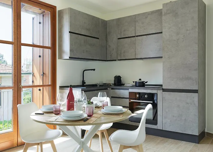 Casa Bianchina Daire Albiolo fotoğrafı