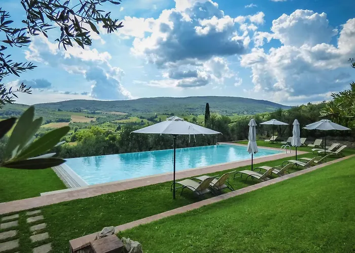 Фото Historic Farmhouse Overlooking San Gimignano Сант-Анджело-Лодиджано