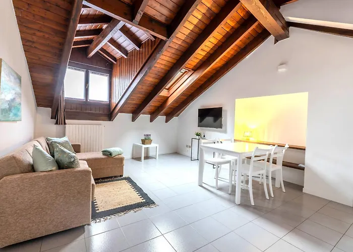Photo de Cozy Apartment Seregno