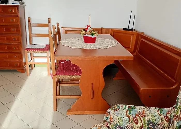 Photo de Chichibbio Casa Vacanza Appartamento In Centro Storico Fra Le Montagne Nel Piccolo Borgo Di Braone