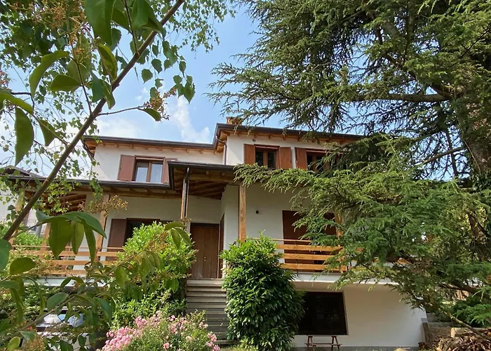 Ferienwohnung Il Giardino Dei Pini Parre Foto