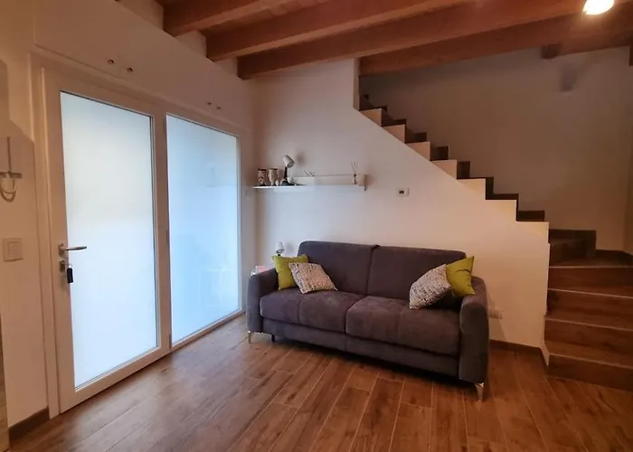 Casetta Gialla In Brianza Casatenovo foto