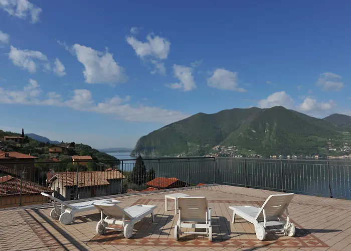 Hotel Bellavista Meuble Monte Isola zdjęcie