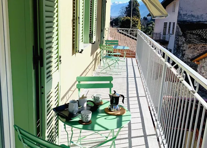 Casa Vicolo Fiori, Vicinissima Al Lago E In Zona Tranquilla ドマーゾの写真
