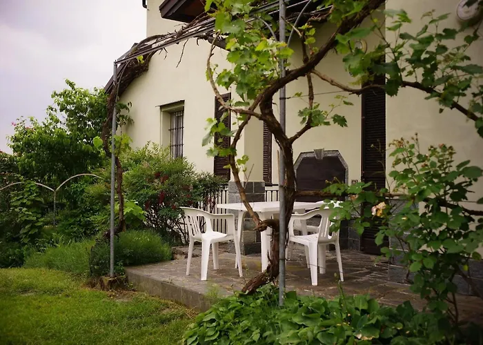 Verano Brianza Guesthouse foto