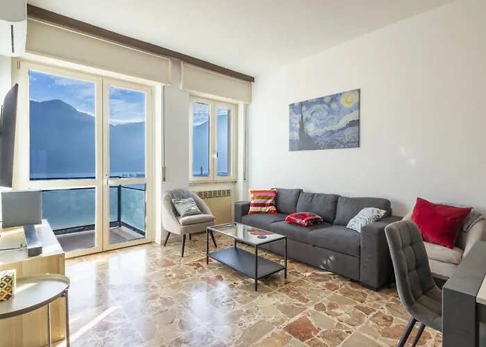 Фото Apartment Lovere Balcony View By Interhome