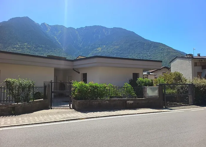 Photo de Appartement La Casa Di San Pietro à Berbenno di Valtellina