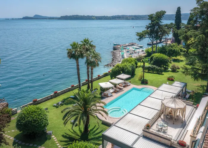 Hotel Villa Capri Gardone Riviera foto