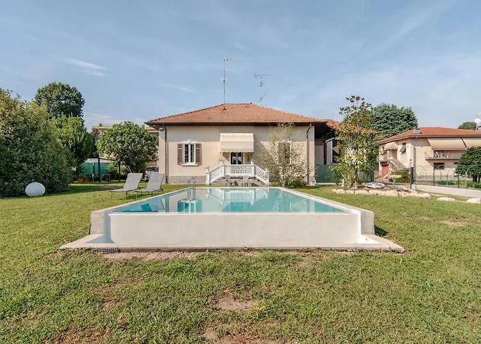 Casa Matilde Con Piscina Villa Sesto Calende photo