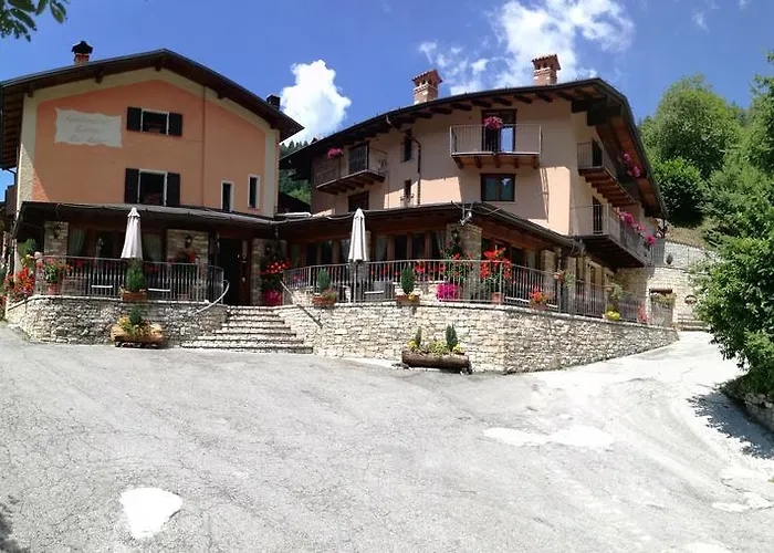 Agriturismo Cornei Da Nadia Guest House Collio photo