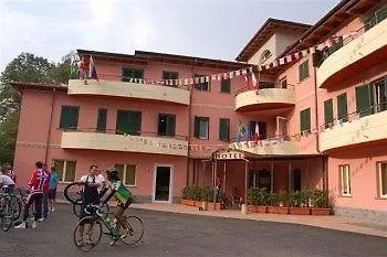 Impero Hotel Beauty & Spa - Bike Hotel Cantello photo