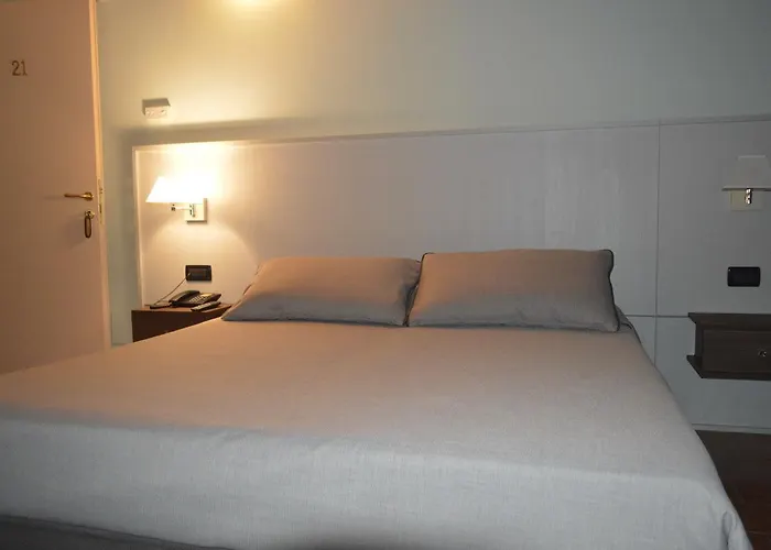 Hotel La Valle Volta Mantovana photo