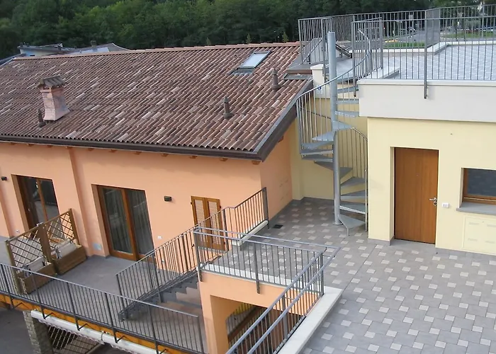 Residence Borgo Del Cigno Spinone Al Lago photo