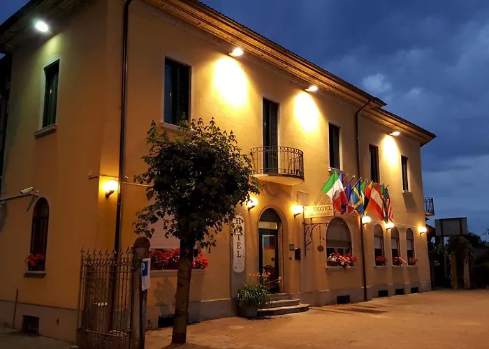 Hotel La Pendola Ozzero photo