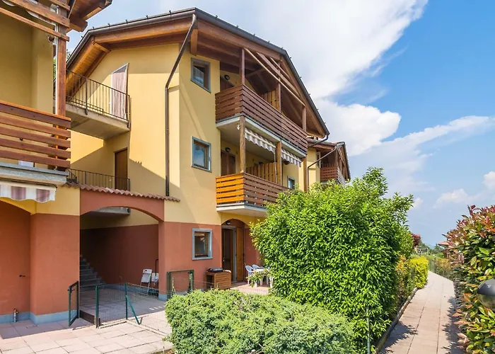 Peaceful Apartment In Bianzano Italy With Swimming Pool foto