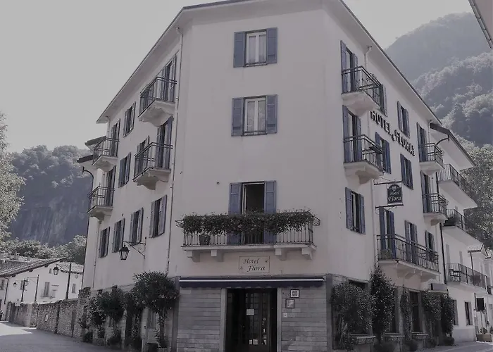 Hotel Flora** Chiavenna photo