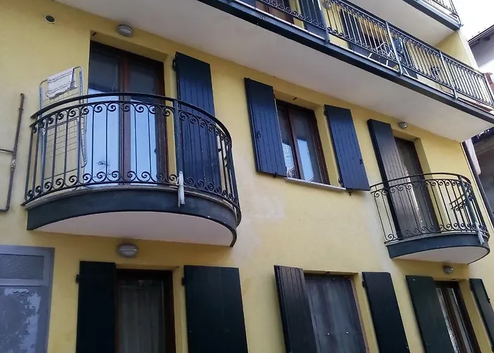 Casa Mauri Lägenhet Carenno foto